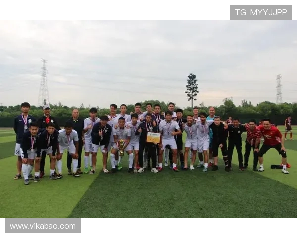 广州羽毛球队与深圳羽毛球队耐力较量赛后分析与总结